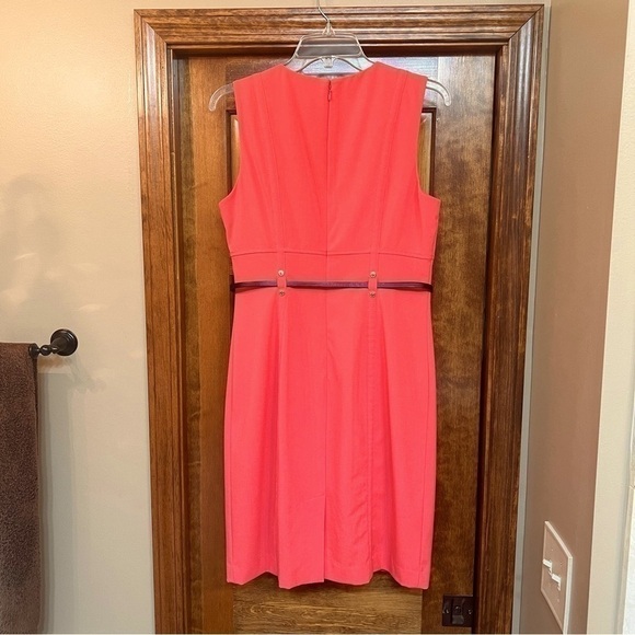 Calvin Klein Sheath Dress Sleeveless Belted‎ Sz 10 EUC - Picture 2 of 14